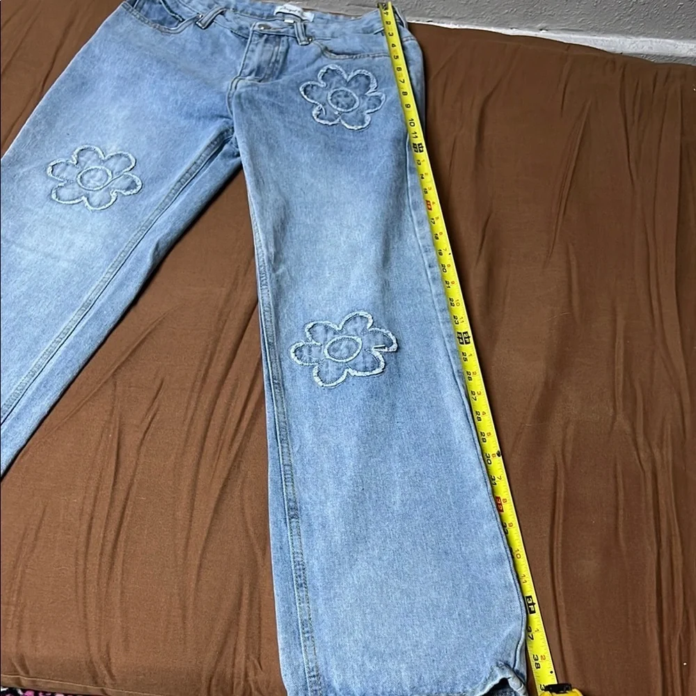 Angel Kiss women Blue Straight Leg Jeans with Floral Embroidery - Picture 3 of 8